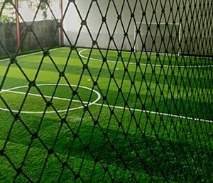 karpet lapangan futsal rumput sintetis
