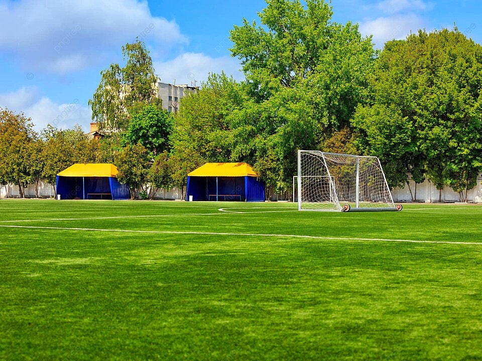 lapangan sepak bola halaman rumah
